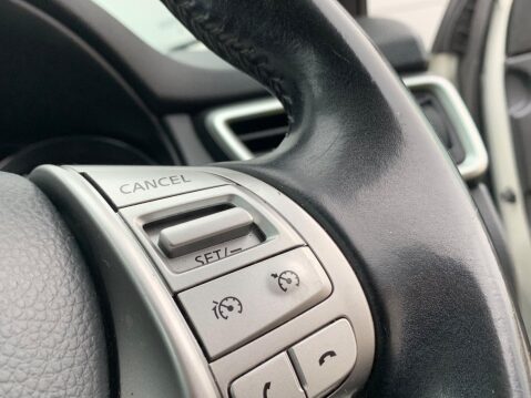 Nissan Qashqai 1.5 dCi N-Connecta 2WD Euro 6 (s/s) 5dr 34