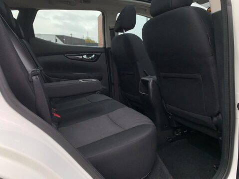 Nissan Qashqai 1.5 dCi N-Connecta 2WD Euro 6 (s/s) 5dr 43