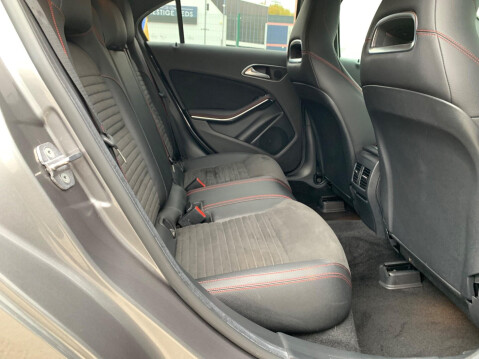 Mercedes-Benz A Class 2.1 A200d AMG Line (Premium) 7G-DCT Euro 6 (s/s) 5dr 36