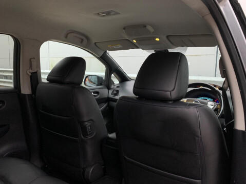 Nissan LEAF 24kWh Tekna Auto 5dr 33
