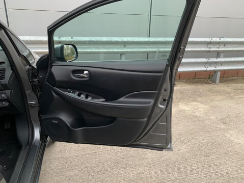 Nissan LEAF 24kWh Tekna Auto 5dr 34