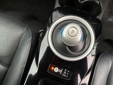 Nissan LEAF 24kWh Tekna Auto 5dr 22