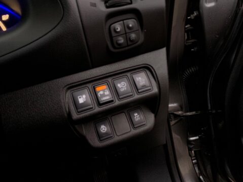 Nissan LEAF 24kWh Tekna Auto 5dr 20