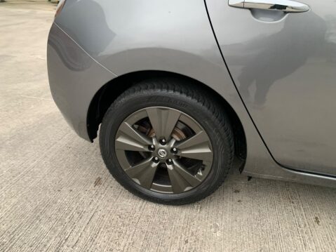 Nissan LEAF 24kWh Tekna Auto 5dr 8