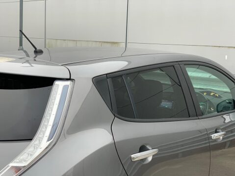 Nissan LEAF 24kWh Tekna Auto 5dr 13