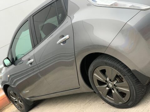 Nissan LEAF 24kWh Tekna Auto 5dr 12