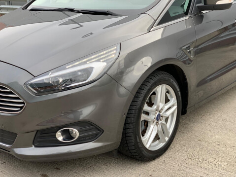 Ford S-Max 2.0 TDCi Titanium Euro 6 (s/s) 5dr 5