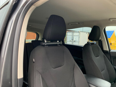 Ford S-Max 2.0 TDCi Titanium Euro 6 (s/s) 5dr 43