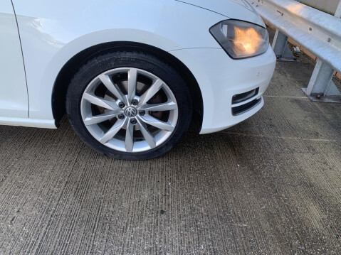 Volkswagen Golf 2.0 TDI BlueMotion Tech GT Euro 5 (s/s) 5dr 11