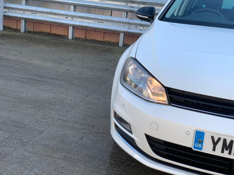 Volkswagen Golf 2.0 TDI BlueMotion Tech GT Euro 5 (s/s) 5dr 7