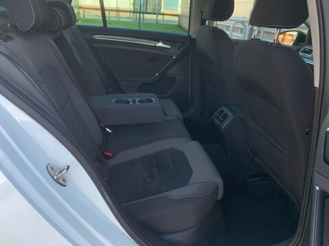 Volkswagen Golf 2.0 TDI BlueMotion Tech GT Euro 5 (s/s) 5dr 50