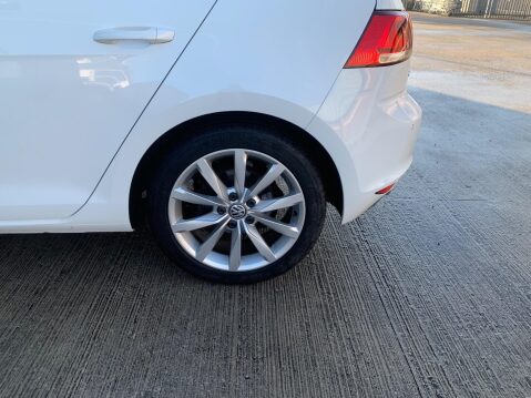 Volkswagen Golf 2.0 TDI BlueMotion Tech GT Euro 5 (s/s) 5dr 14