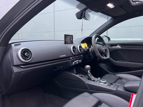 Audi RS3 2.5 TFSI Audi Sport Edition S Tronic quattro Euro 6 (s/s) 4dr 14