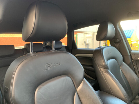 Audi Q5 2.0 TDI S line Plus quattro Euro 5 (s/s) 5dr 37