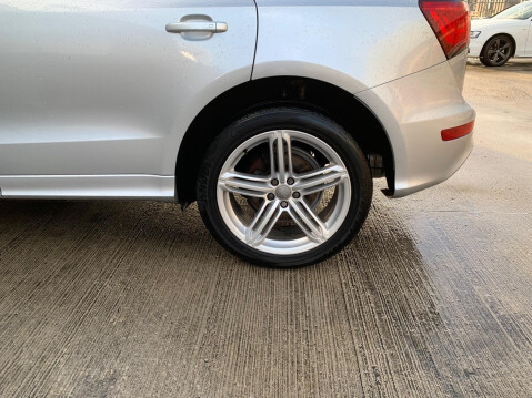Audi Q5 2.0 TDI S line Plus quattro Euro 5 (s/s) 5dr 16