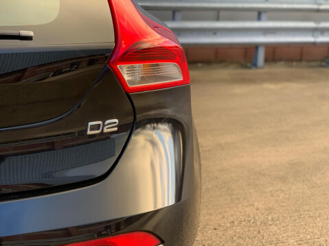 Volvo V40 1.6 D2 R-Design Euro 5 (s/s) 5dr 22