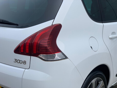 Peugeot 3008 2.0 HDi Allure Auto Euro 5 5dr 17