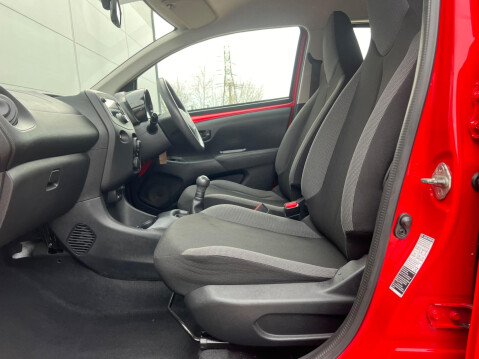 Toyota Aygo 1.0 VVT-i x Euro 5 5dr Euro 5 32