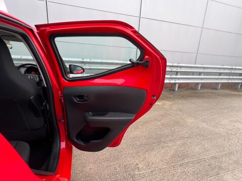 Toyota Aygo 1.0 VVT-i x Euro 5 5dr Euro 5 39