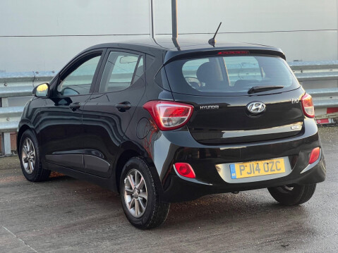 Hyundai i10 1.2 Premium Euro 5 5dr 8