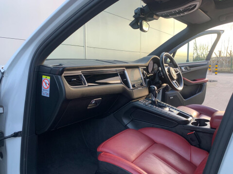 Porsche Macan 3.0 TD V6 S PDK 4WD Euro 6 (s/s) 5dr 37