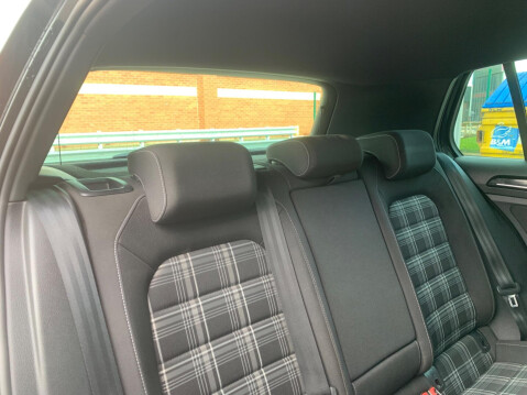 Volkswagen Golf 2.0 TDI BlueMotion Tech GTD Euro 6 (s/s) 5dr 39