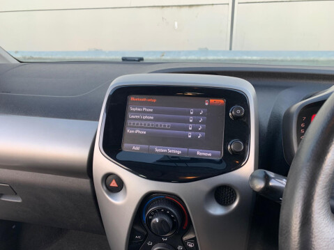 Toyota Aygo 1.0 VVT-i x-play Euro 6 5dr 40