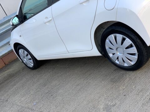 Toyota Aygo 1.0 VVT-i x-play Euro 6 5dr 26