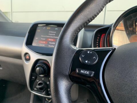 Toyota Aygo 1.0 VVT-i x-play Euro 6 5dr 34