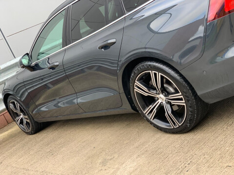 Volvo V60 2.0 D4 Inscription Pro Auto Euro 6 (s/s) 5dr 29