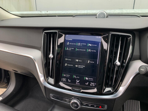 Volvo V60 2.0 D4 Inscription Pro Auto Euro 6 (s/s) 5dr 52