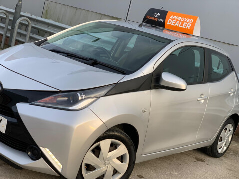 Toyota Aygo 1.0 VVT-i x-play Euro 6 5dr 10
