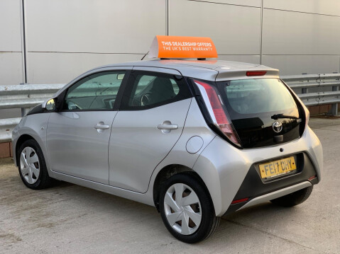 Toyota Aygo 1.0 VVT-i x-play Euro 6 5dr 14