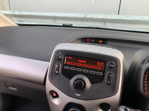 Toyota Aygo 1.0 VVT-i x-play Euro 6 5dr 35