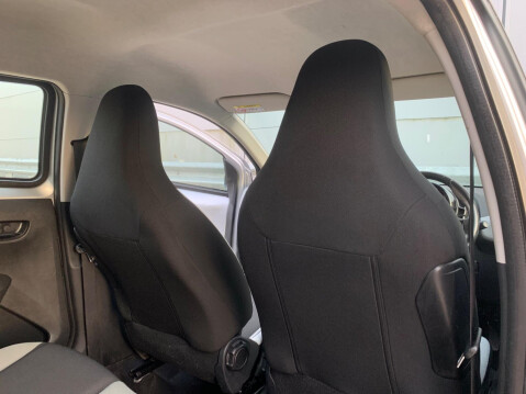 Toyota Aygo 1.0 VVT-i x-play Euro 6 5dr 38