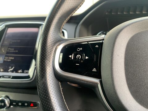 Volvo XC90 2.0 D5 R-Design Geartronic 4WD Euro 6 (s/s) 5dr 41