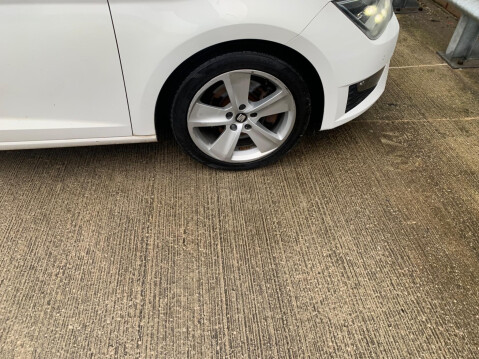 SEAT Leon 2.0 TDI CR FR Euro 5 (s/s) 5dr 11
