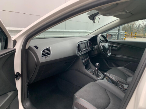 SEAT Leon 2.0 TDI CR FR Euro 5 (s/s) 5dr 25