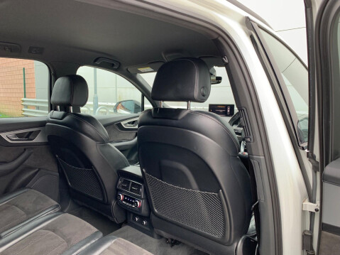 Audi Q7 3.0 TDI V6 S line Tiptronic quattro Euro 6 (s/s) 5dr 46