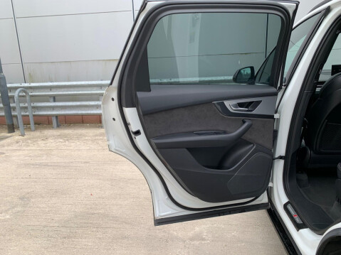 Audi Q7 3.0 TDI V6 S line Tiptronic quattro Euro 6 (s/s) 5dr 49