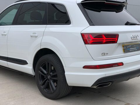 Audi Q7 3.0 TDI V6 S line Tiptronic quattro Euro 6 (s/s) 5dr 25