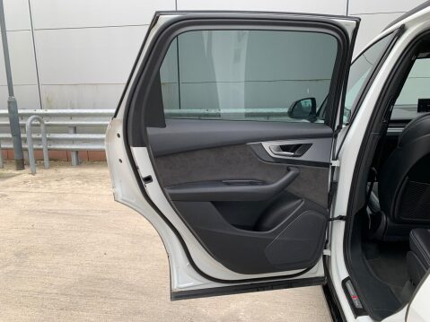 Audi Q7 3.0 TDI V6 S line Tiptronic quattro Euro 6 (s/s) 5dr 48