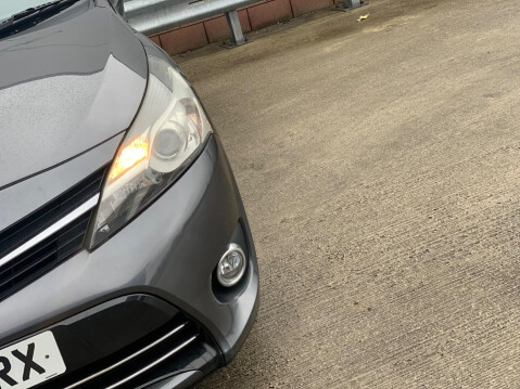 Toyota Verso 1.6 V-Matic Icon Euro 5 5dr Euro 5 9