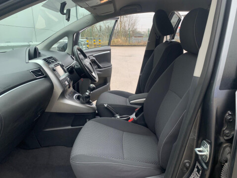 Toyota Verso 1.6 V-Matic Icon Euro 5 5dr Euro 5 34