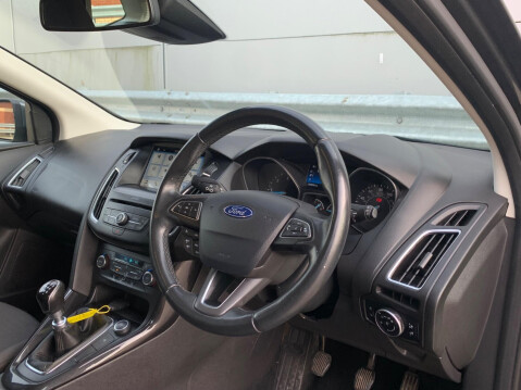 Ford Focus 1.5 TDCi Titanium Euro 6 (s/s) 5dr 24