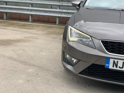 SEAT Leon 2.0 TDI CR FR Sport Tourer Euro 5 (s/s) 5dr 7