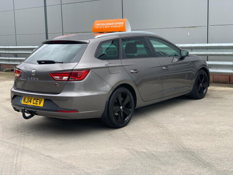 SEAT Leon 2.0 TDI CR FR Sport Tourer Euro 5 (s/s) 5dr 17