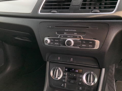 Audi Q3 2.0 TDI S line Euro 5 (s/s) 5dr 24