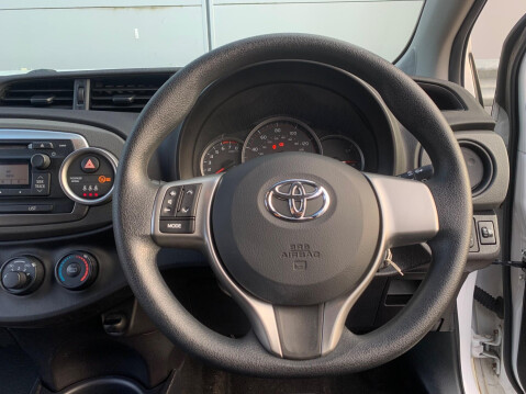 Toyota Yaris 1.0 VVT-i Edition Euro 5 5dr 43