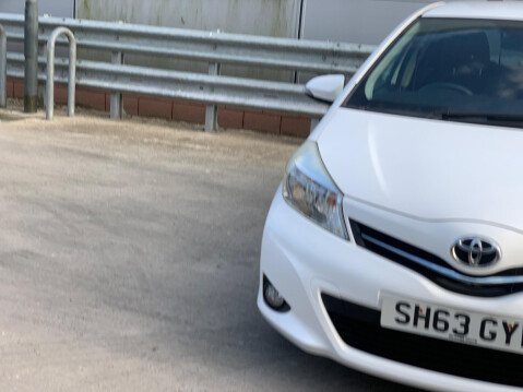 Toyota Yaris 1.0 VVT-i Edition Euro 5 5dr 4